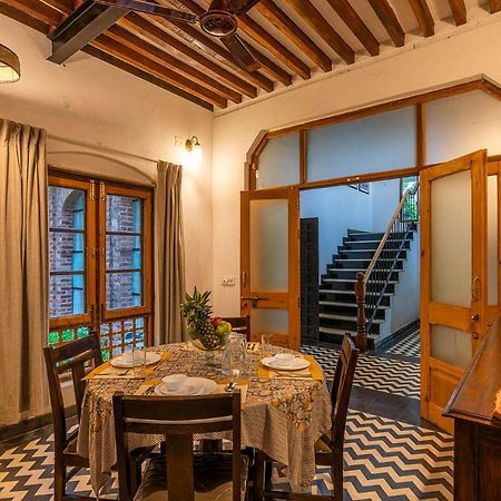 Stayvista'S Peepal Haveli - Rustic Kothi With Terrace, Breathtaking View & Bonfire Narainpur  Kültér fotó