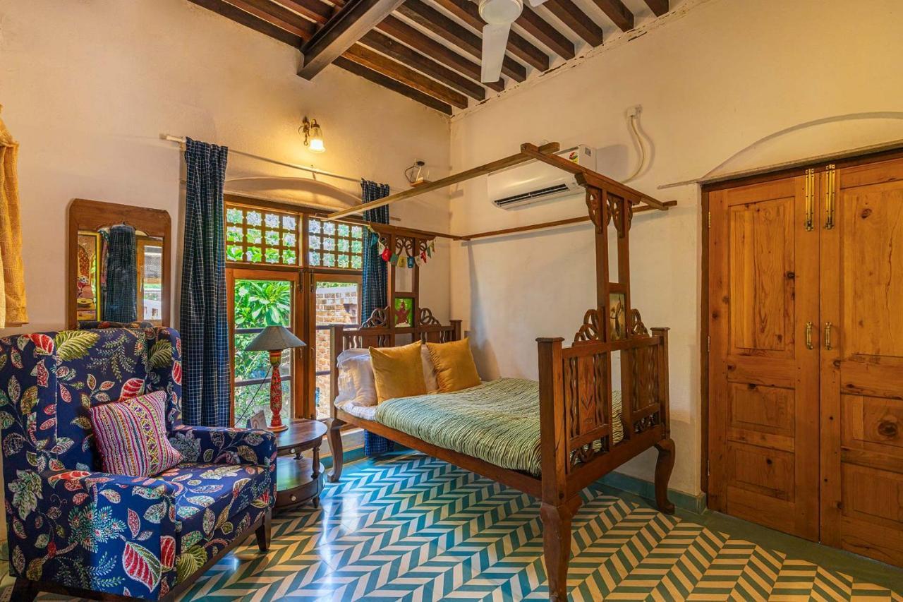 Stayvista'S Peepal Haveli - Rustic Kothi With Terrace, Breathtaking View & Bonfire Narainpur  Kültér fotó