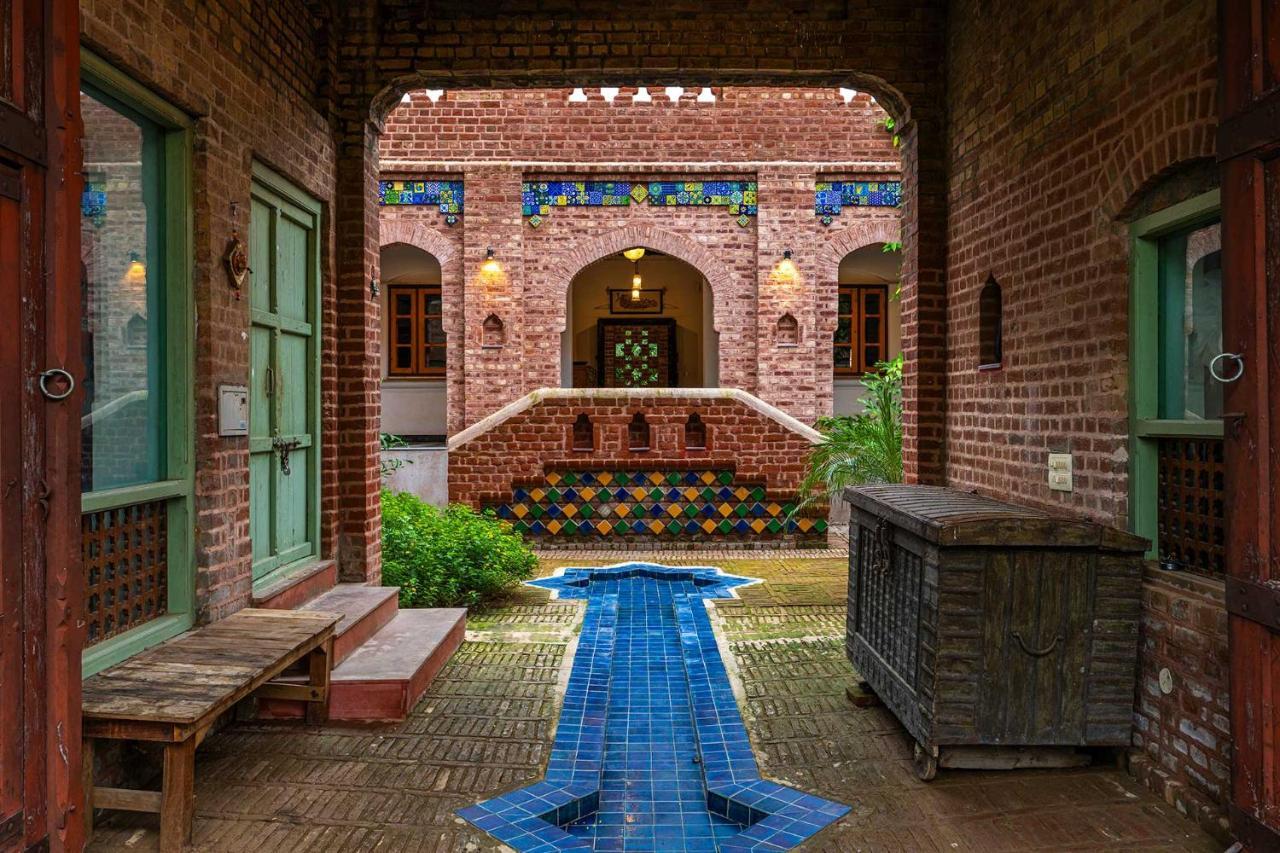 Stayvista'S Peepal Haveli - Rustic Kothi With Terrace, Breathtaking View & Bonfire Narainpur  Kültér fotó