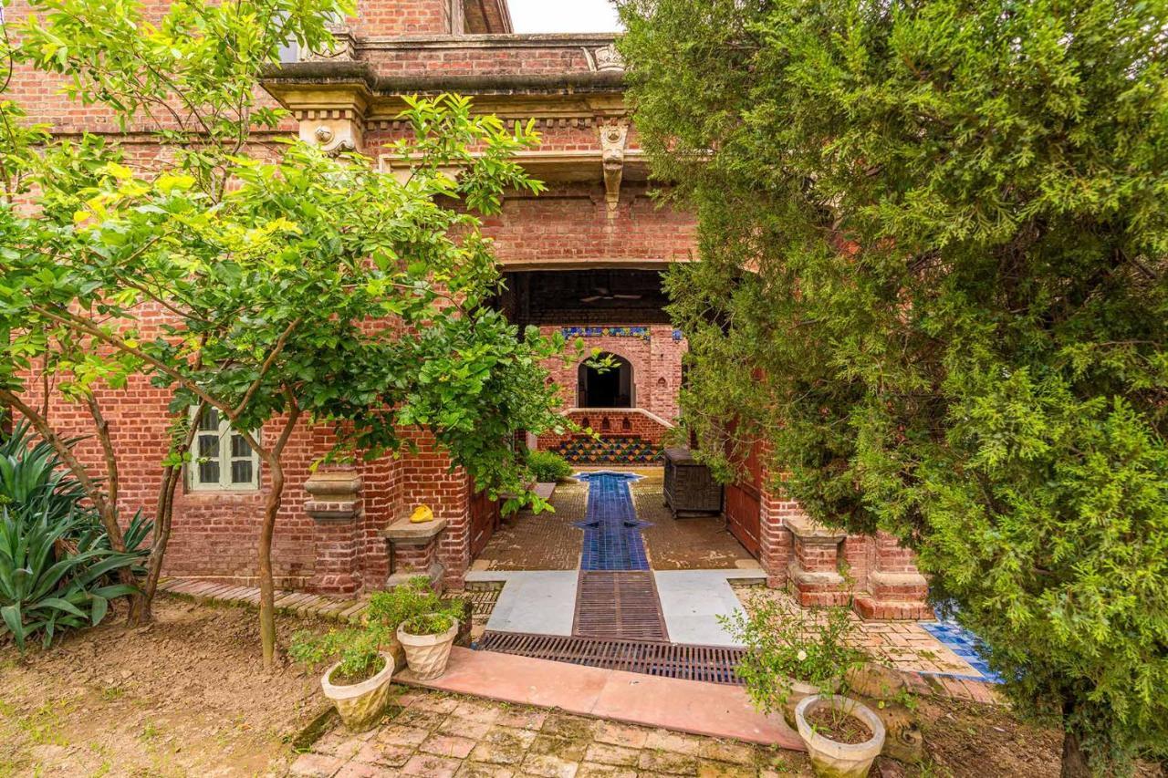 Stayvista'S Peepal Haveli - Rustic Kothi With Terrace, Breathtaking View & Bonfire Narainpur  Kültér fotó