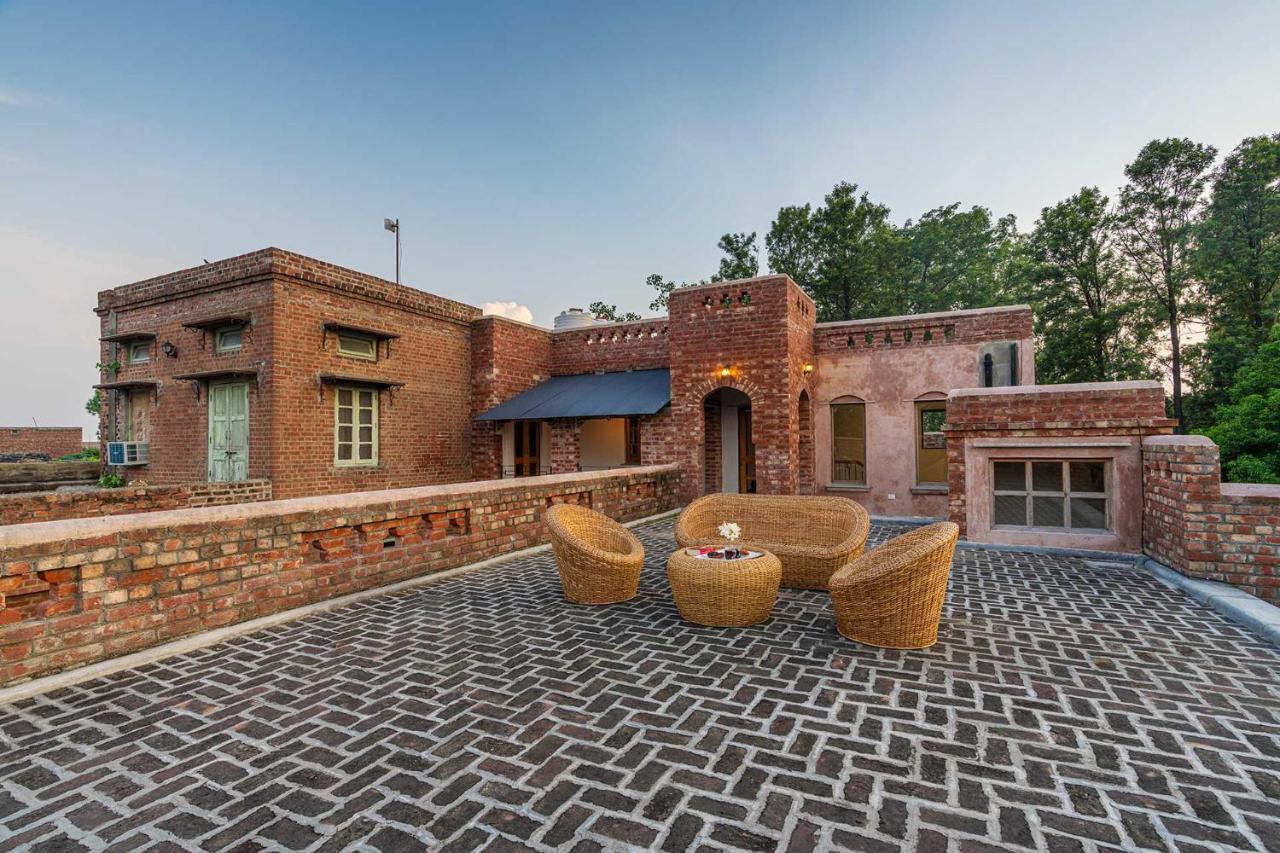 Stayvista'S Peepal Haveli - Rustic Kothi With Terrace, Breathtaking View & Bonfire Narainpur  Kültér fotó