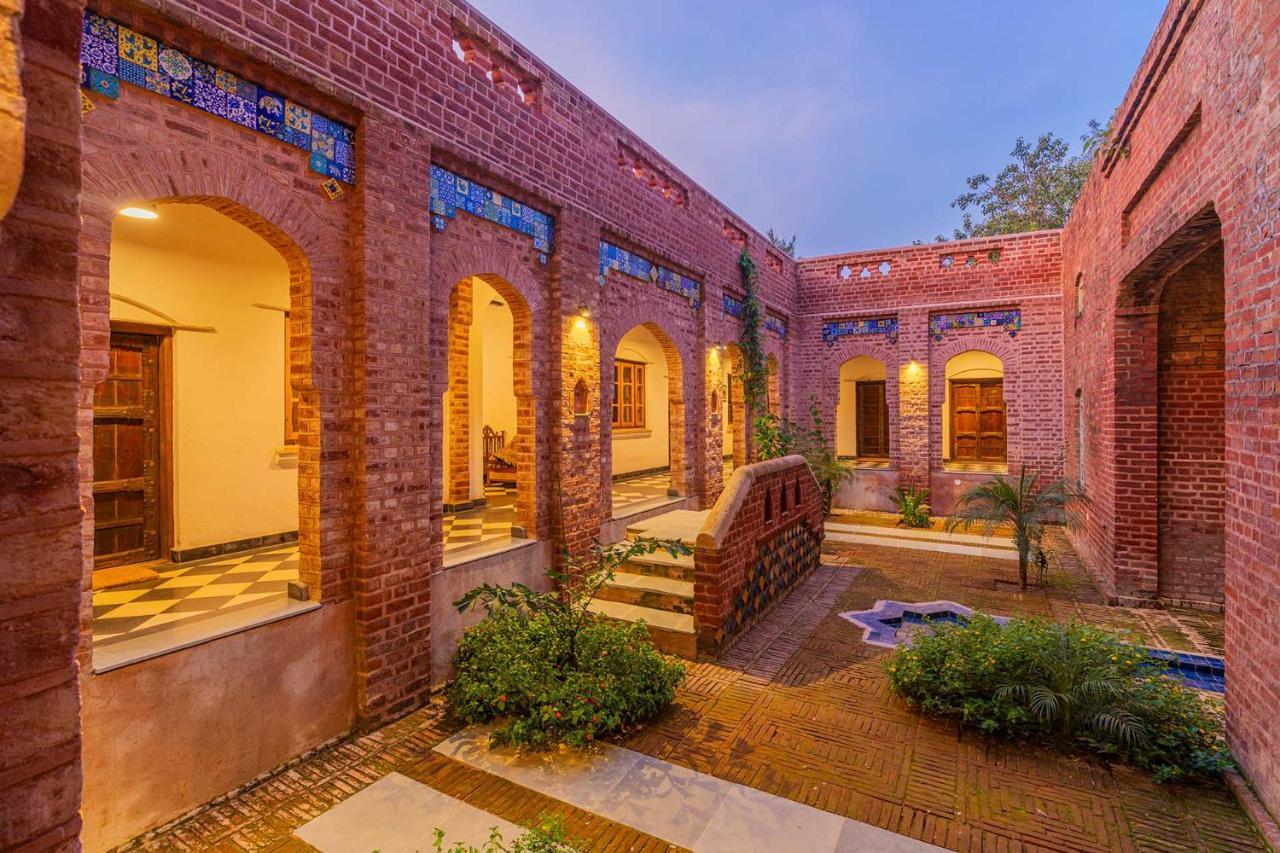 Stayvista'S Peepal Haveli - Rustic Kothi With Terrace, Breathtaking View & Bonfire Narainpur  Kültér fotó
